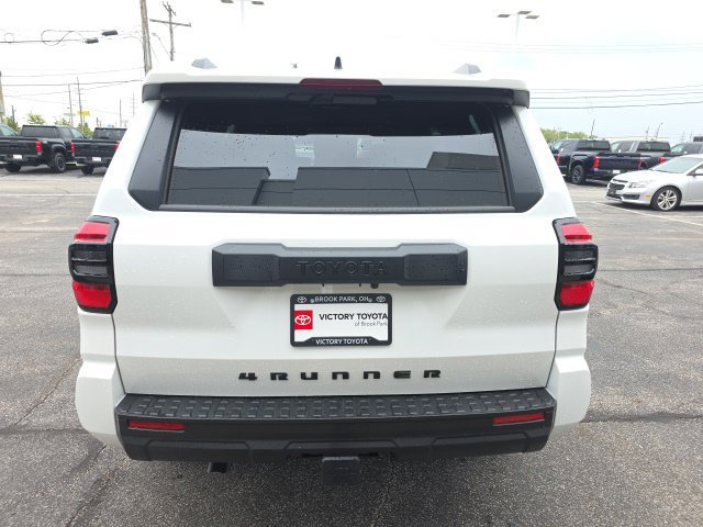 New 2026 Toyota 4Runner SR5 AWD/4WD image 6