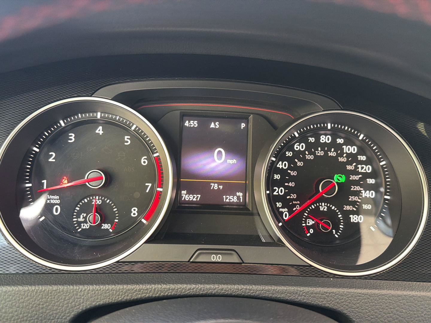 Used 2016 Volkswagen GTI SE FWD image 21
