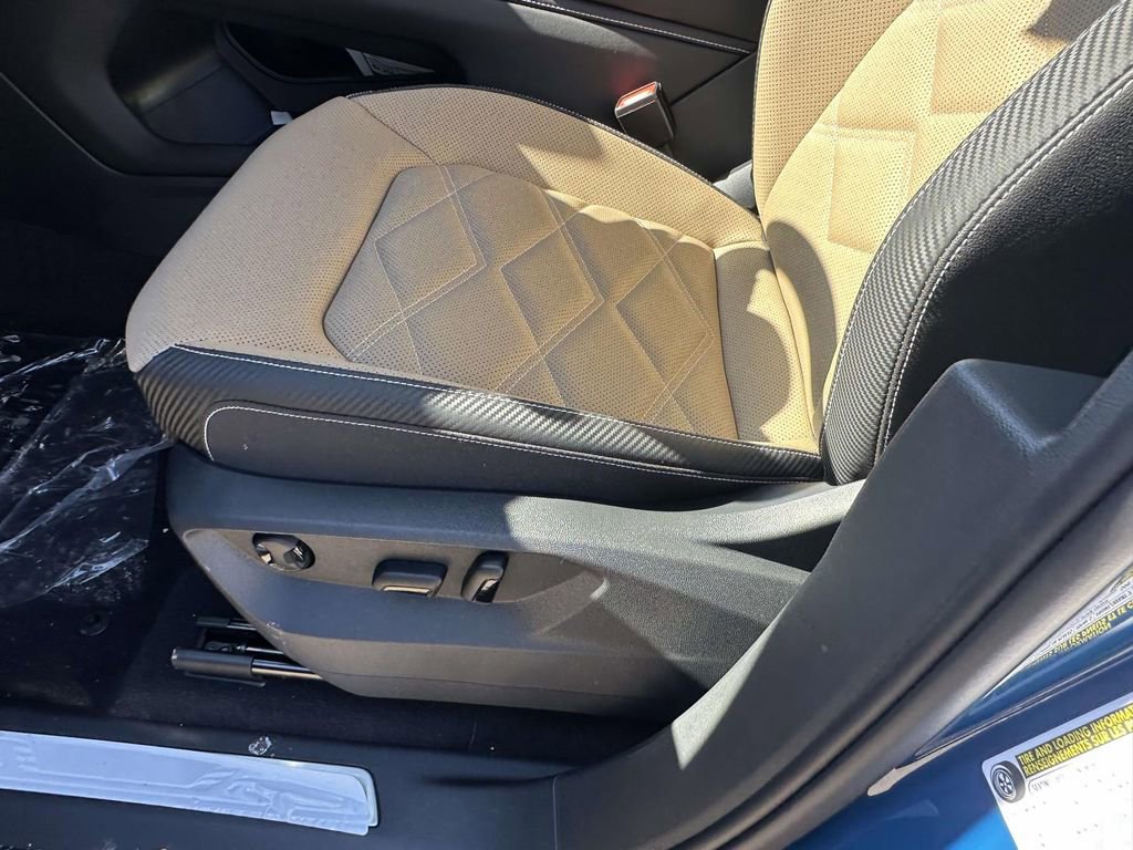 New 2026 Volkswagen Atlas Cross Sport SE image 16