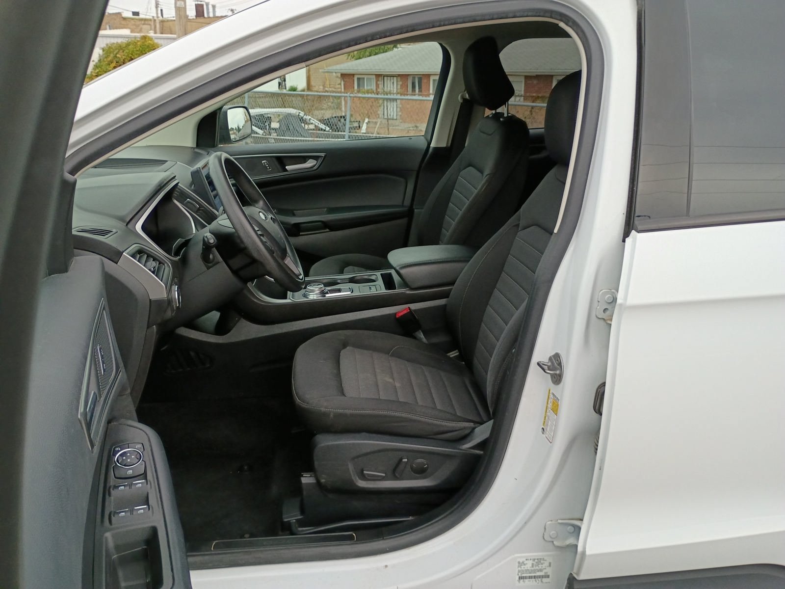 Used 2021 Ford Edge SE AWD/4WD image 5