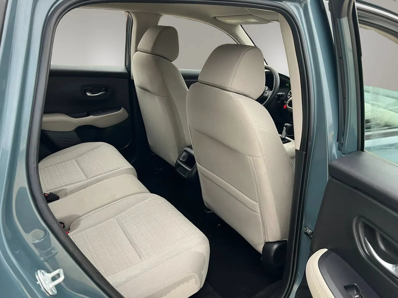 Used 2025 Honda HR-V LX image 17