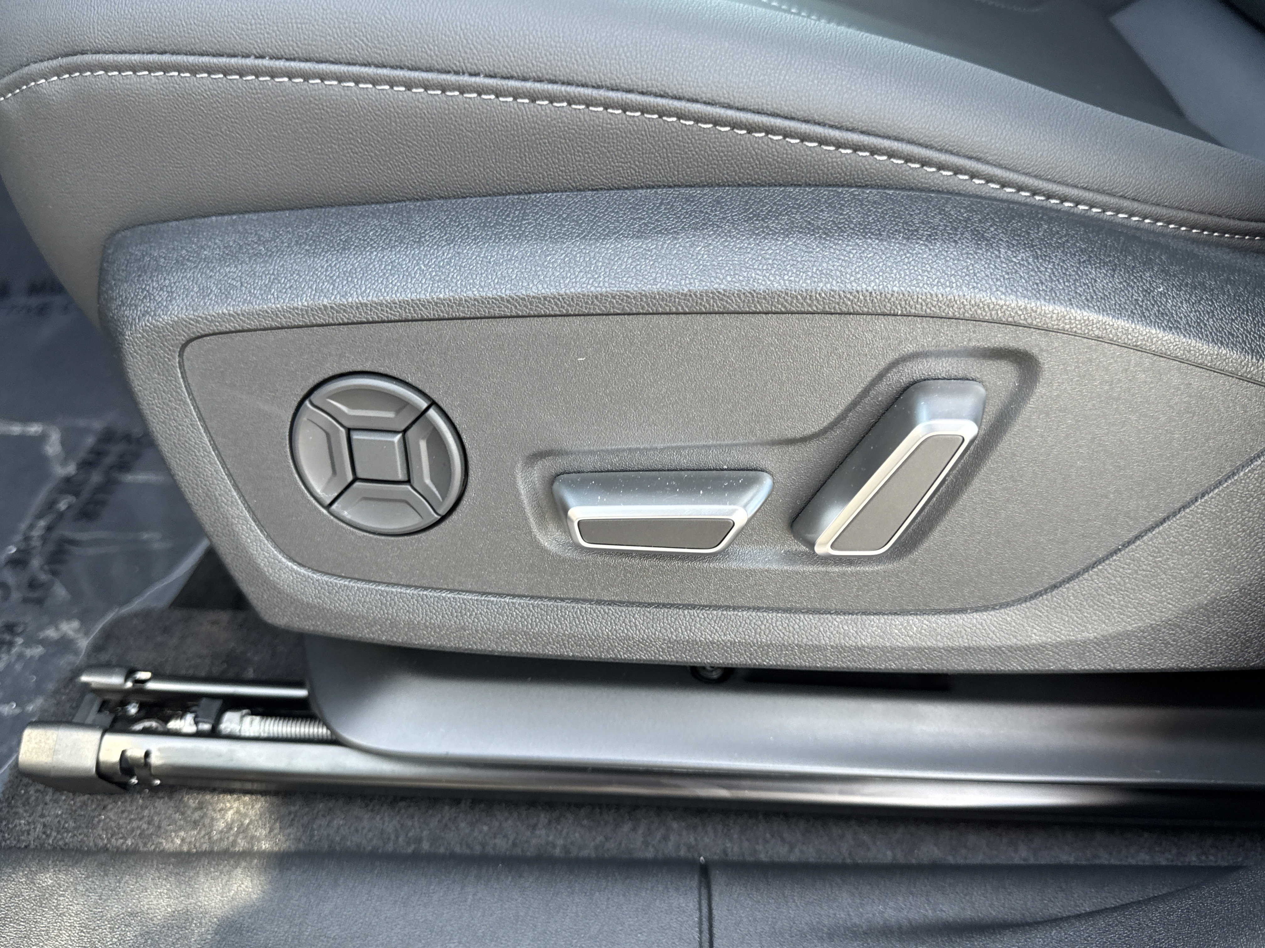 New 2026 Audi Q3 quattro 2.0T AWD/4WD image 20