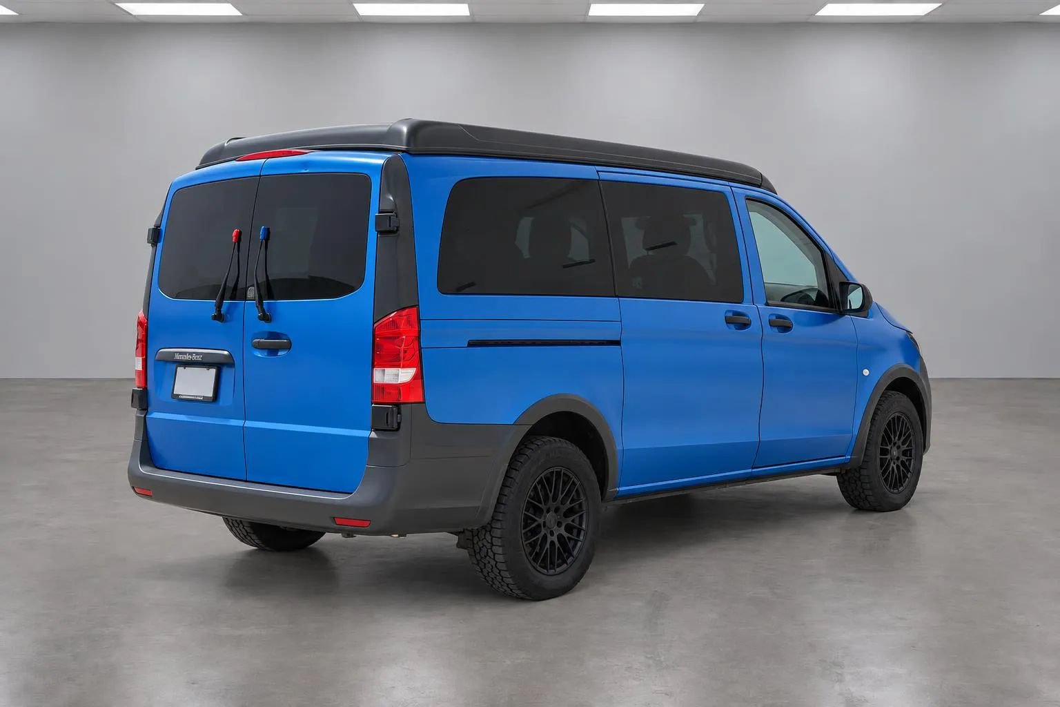 Used 2020 Mercedes-Benz Metris Passenger image 18