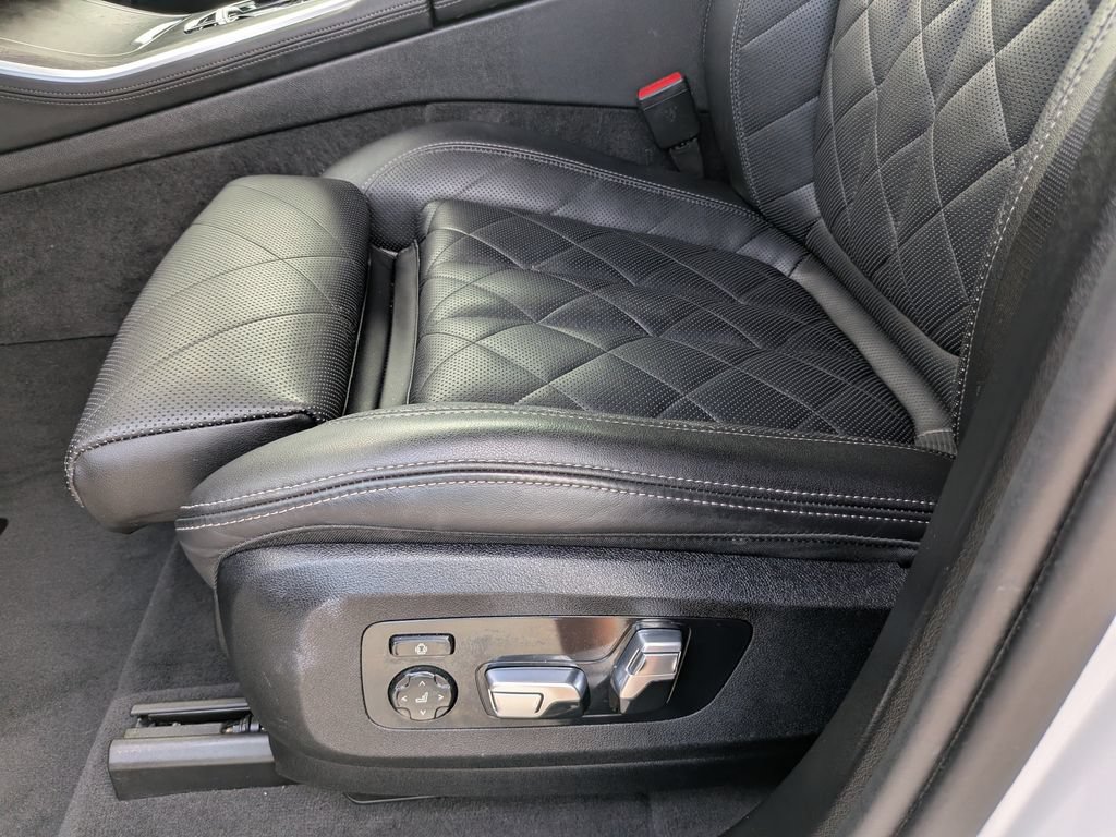 Used 2024 BMW X5 sDrive40i w/ Premium Package RWD image 23