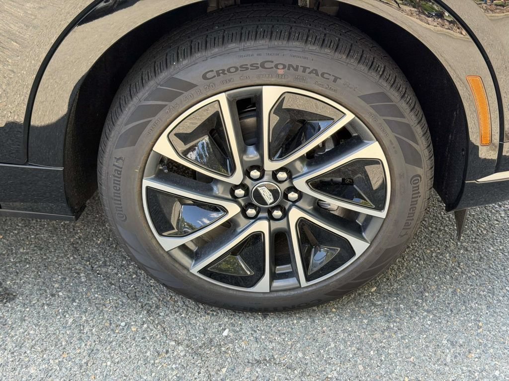New 2027 Cadillac Optiq Premium Sport AWD/4WD image 7