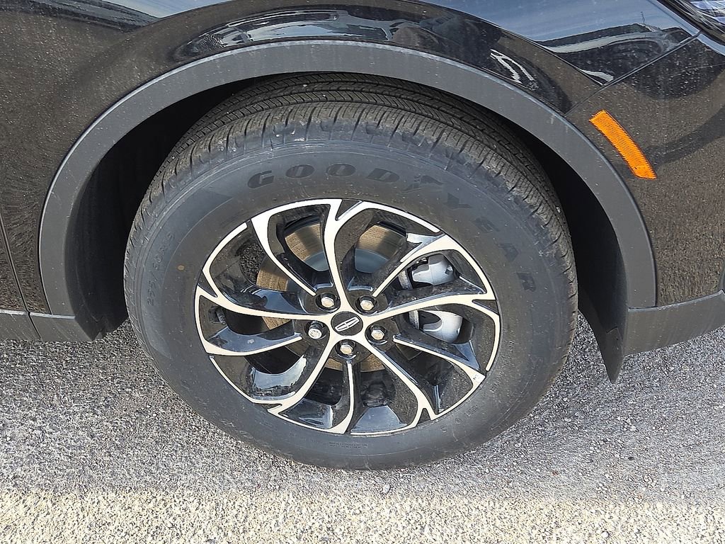 New 2026 Lincoln Nautilus Premier w/ Equipment Group 102A AWD/4WD image 7