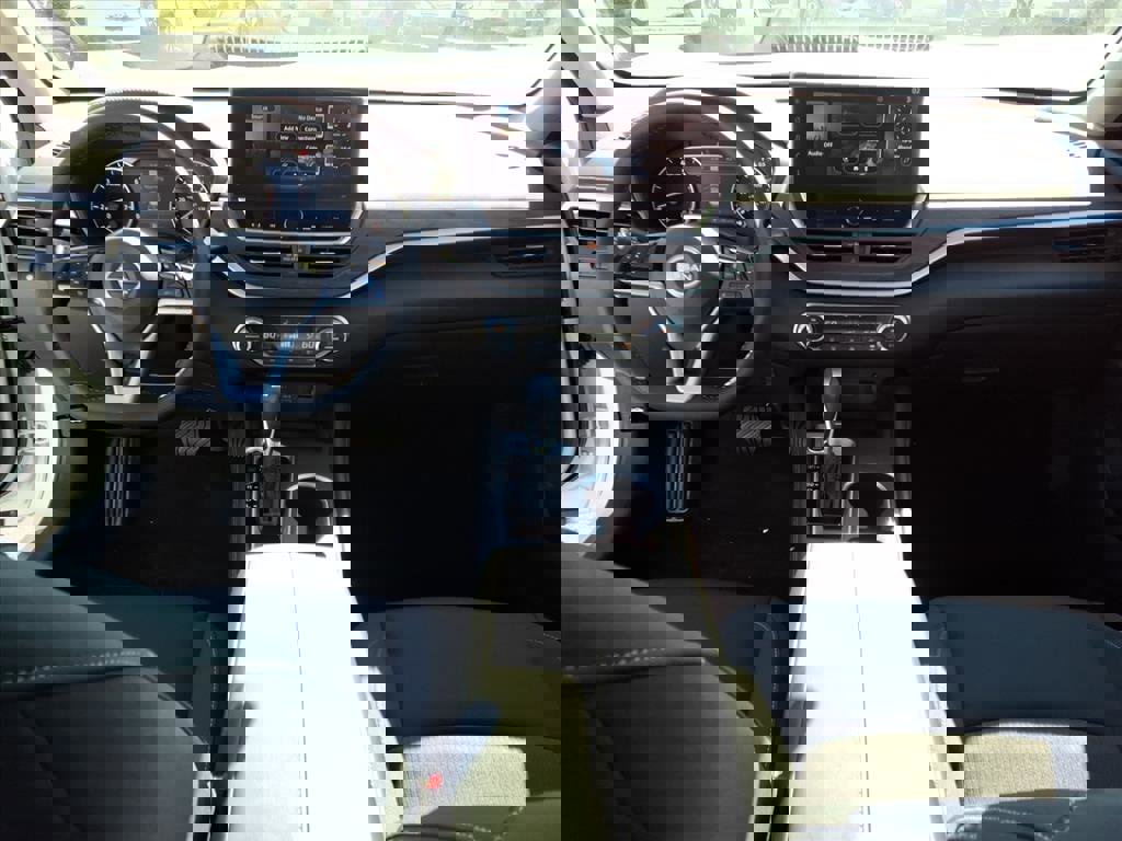 New 2025 Nissan Altima 2.5 SV w/ SV Premium Package image 6