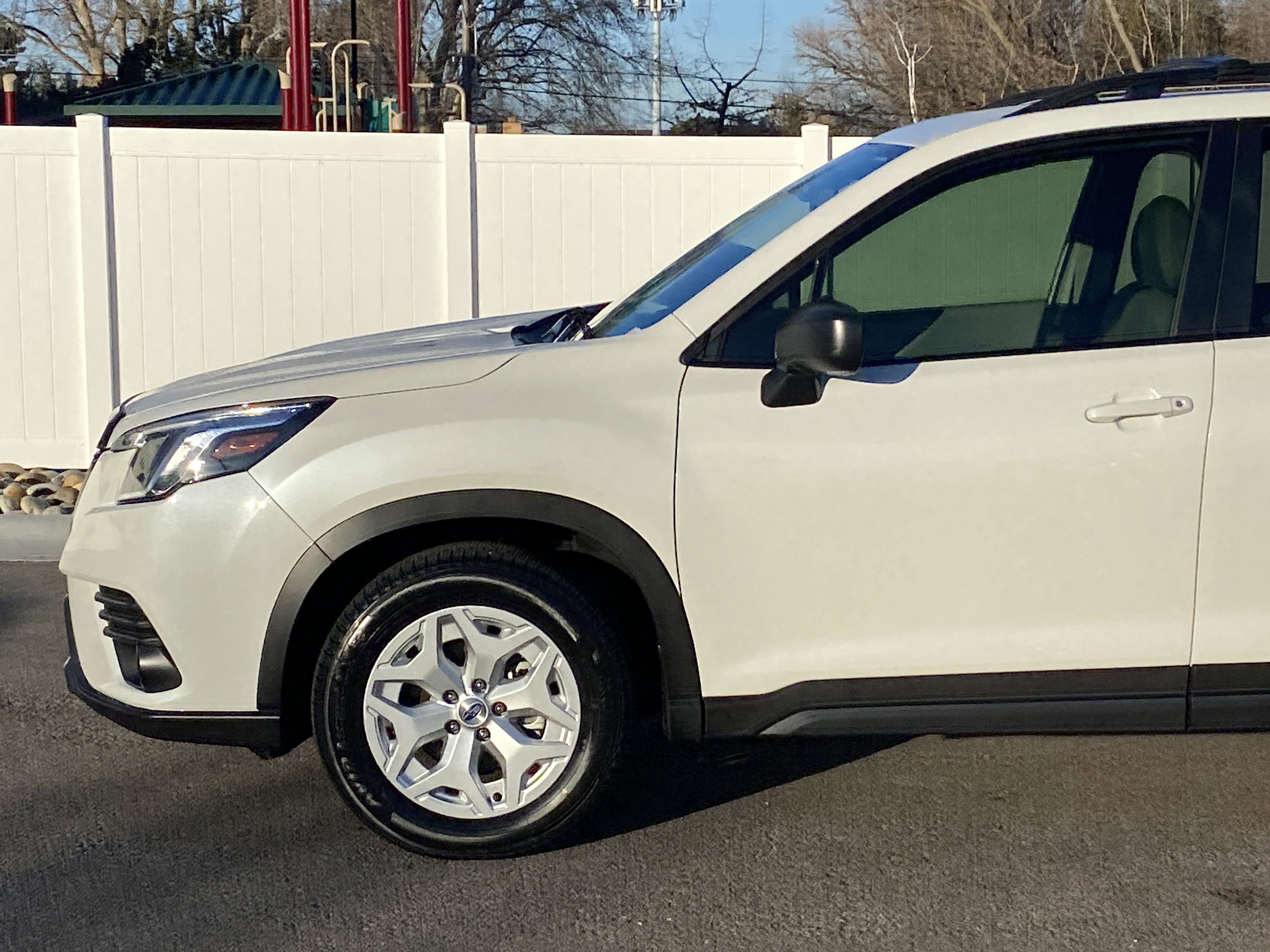 Used 2023 Subaru Forester image 2