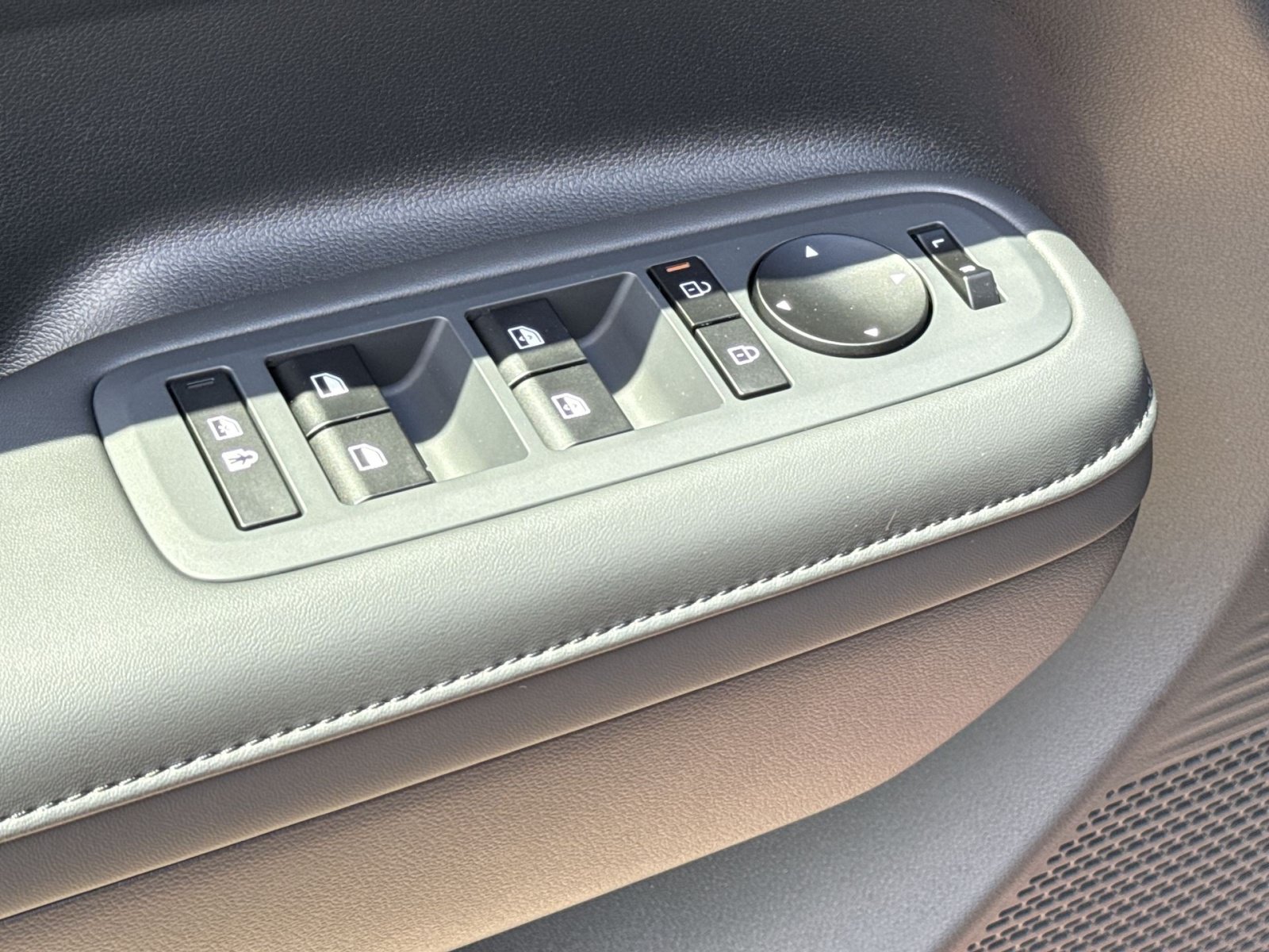 New 2027 Hyundai Santa Fe SEL FWD image 15