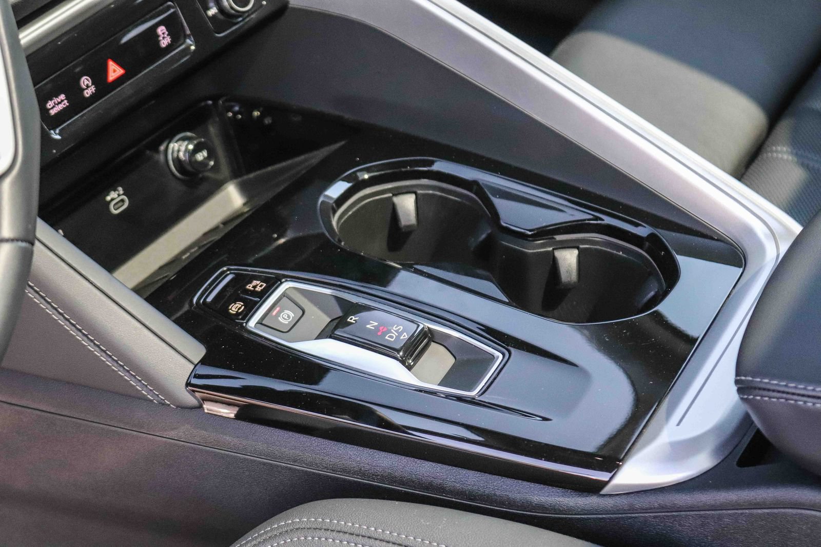 Certified 2025 Audi Q5 Premium Plus w/ Premium Plus AWD/4WD image 22