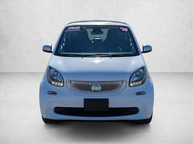 Used 2016 smart fortwo pure image 2