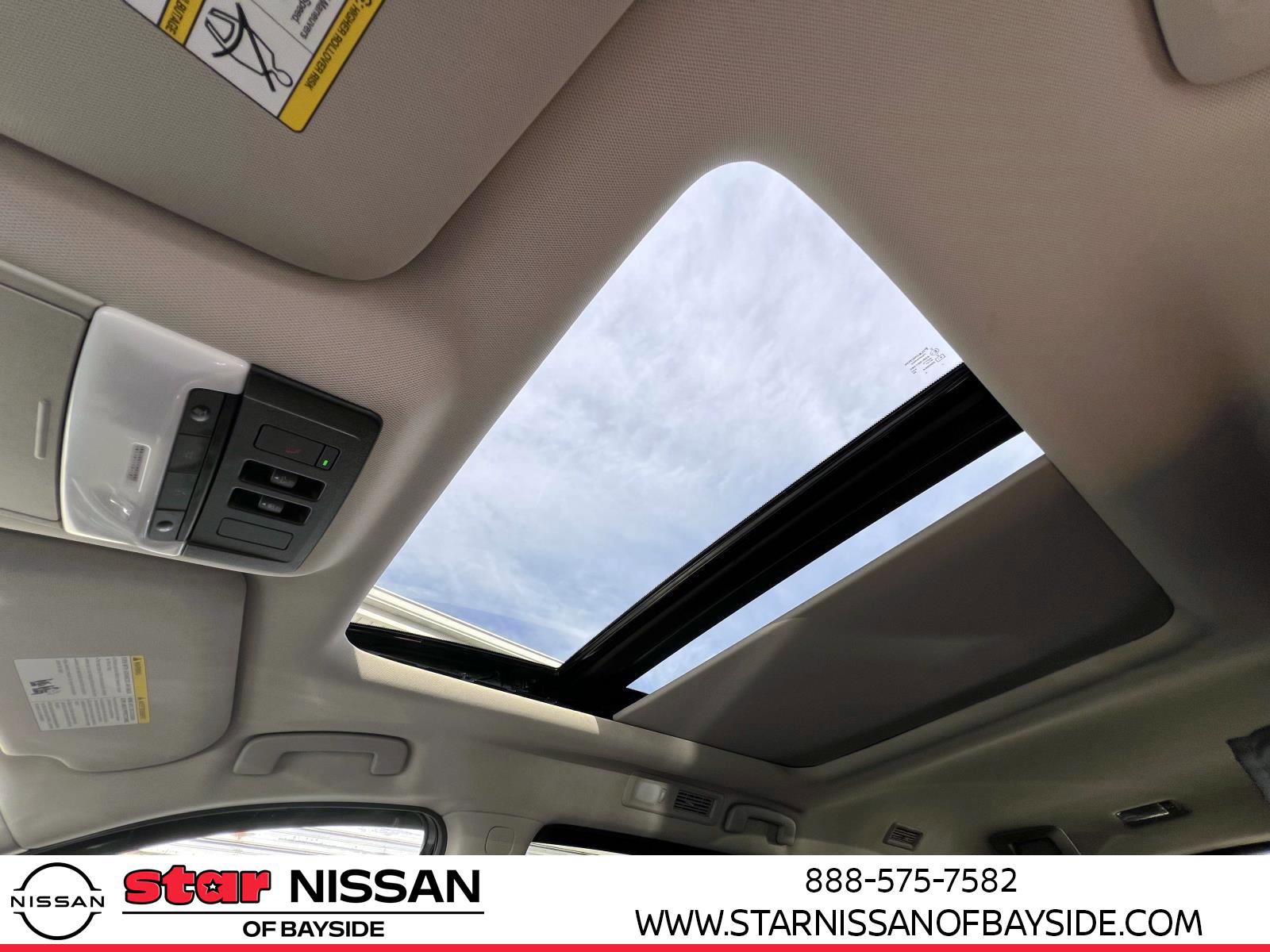 Certified 2022 Nissan Pathfinder SV w/ SV Premium Package image 35