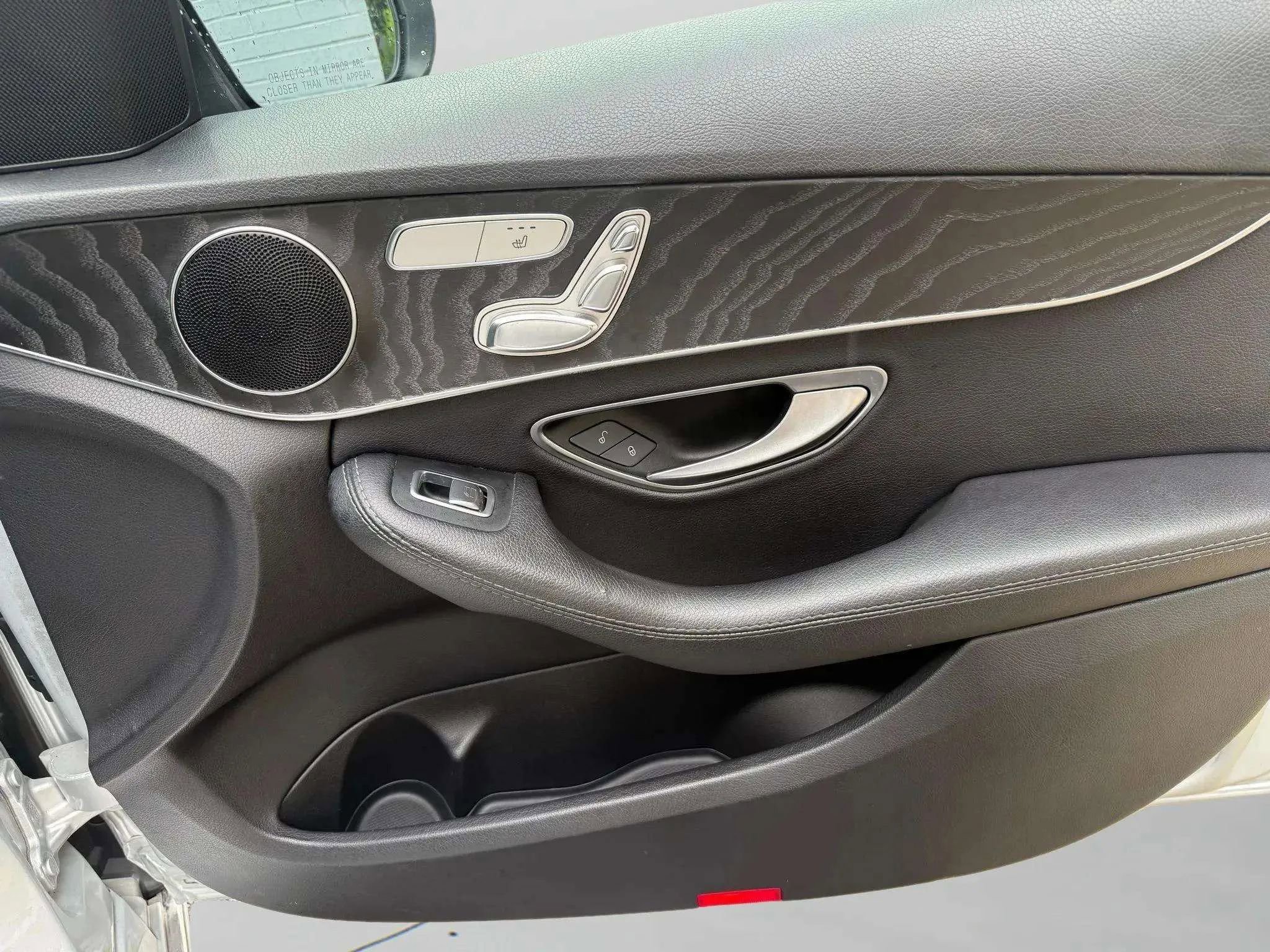 Used 2016 Mercedes-Benz C 300 4MATIC Sedan image 30