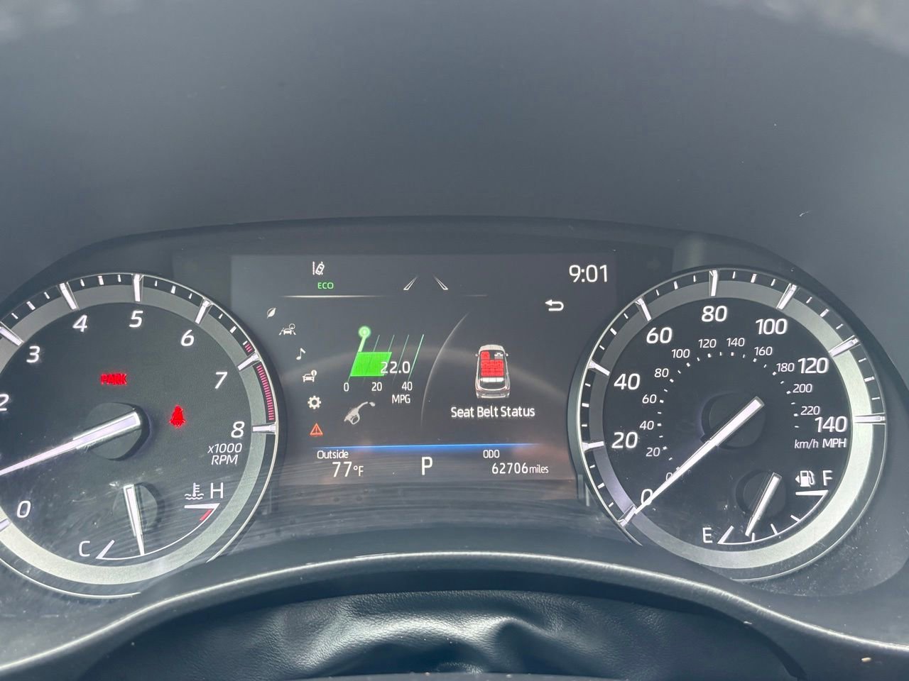 Used 2021 Toyota Highlander XLE FWD image 16