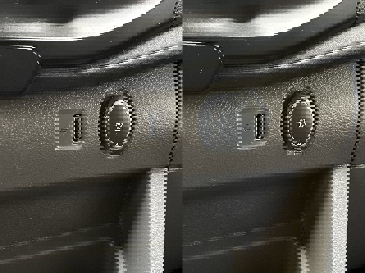 Used 2023 Ford Transit 150 Low Roof AWD w/ Load Area Protection Package image 17