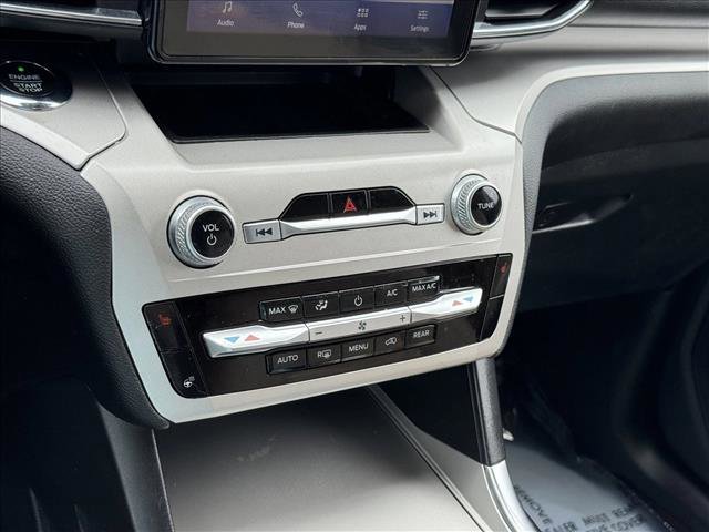 Used 2021 Ford Explorer XLT w/ Equipment Group 202A image 14
