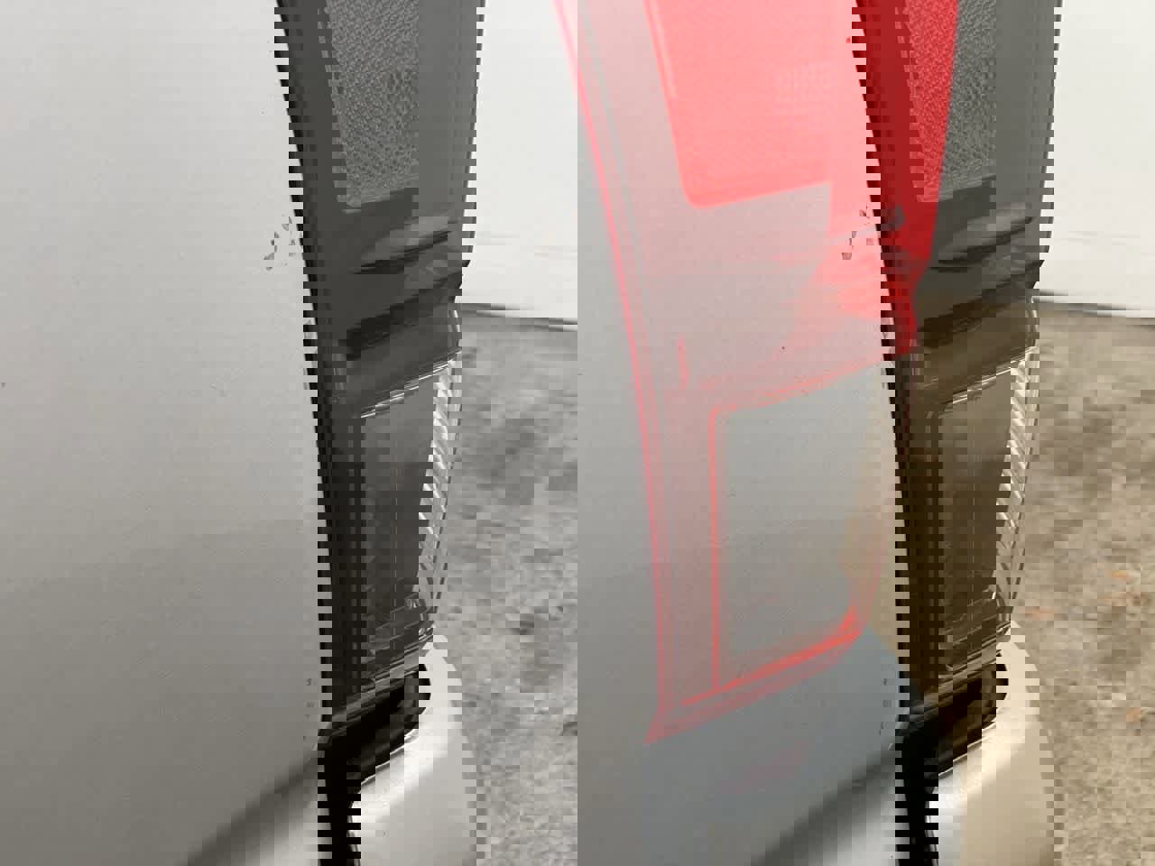 Used 2018 Toyota Tacoma TRD Sport w/ Technology Package image 35