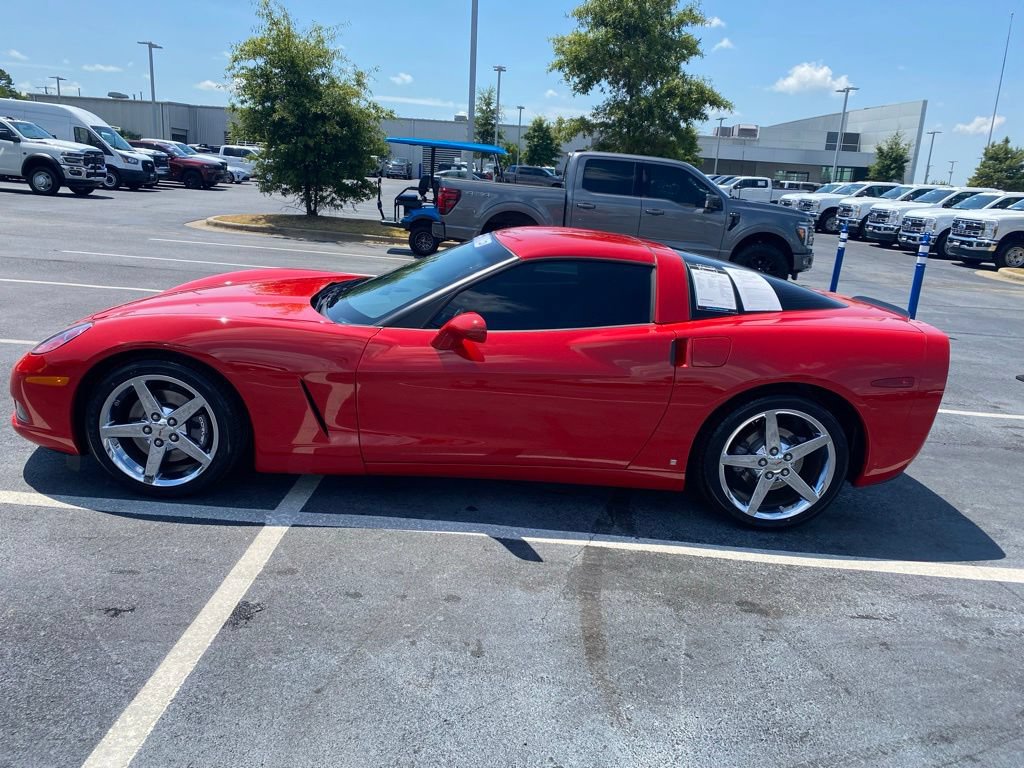Used 2007 Chevrolet Corvette Coupe RWD image 4