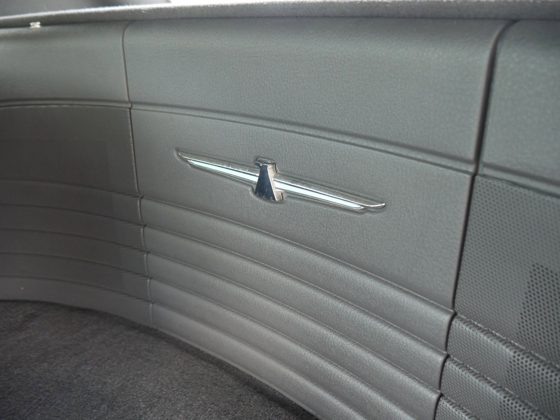 Used 2002 Ford Thunderbird RWD image 64