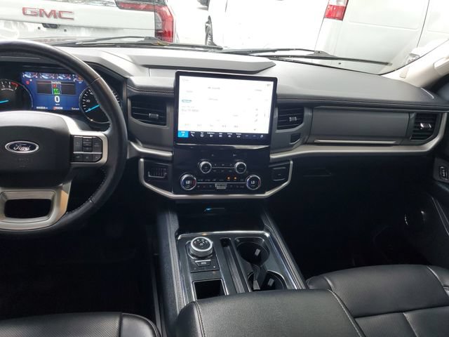 Used 2023 Ford Expedition XLT RWD image 12