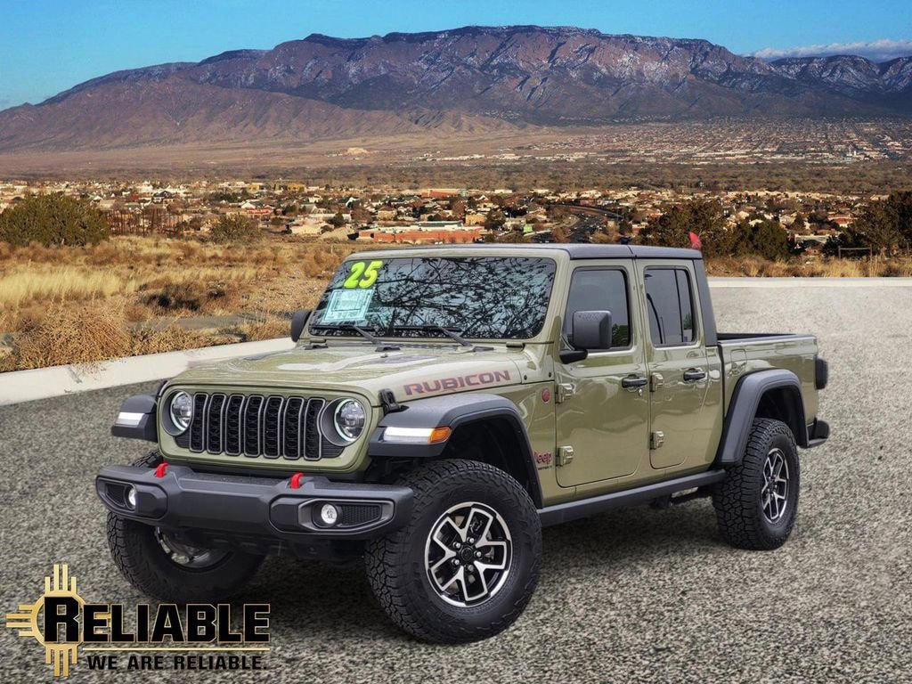 Used 2025 Jeep Gladiator Rubicon w/ Convenience Group AWD/4WD image 1