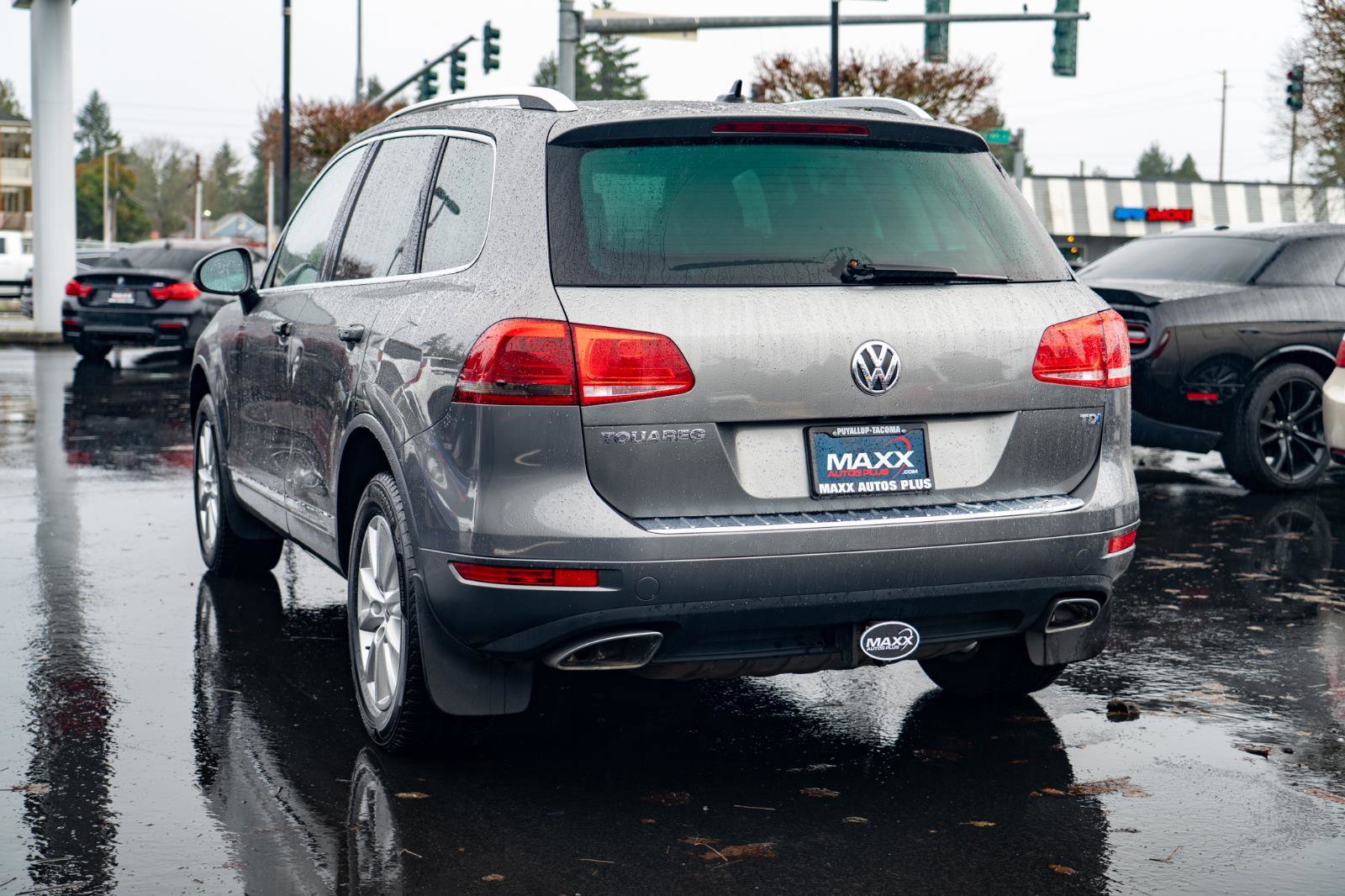 Used 2014 Volkswagen Touareg Sport AWD/4WD image 12