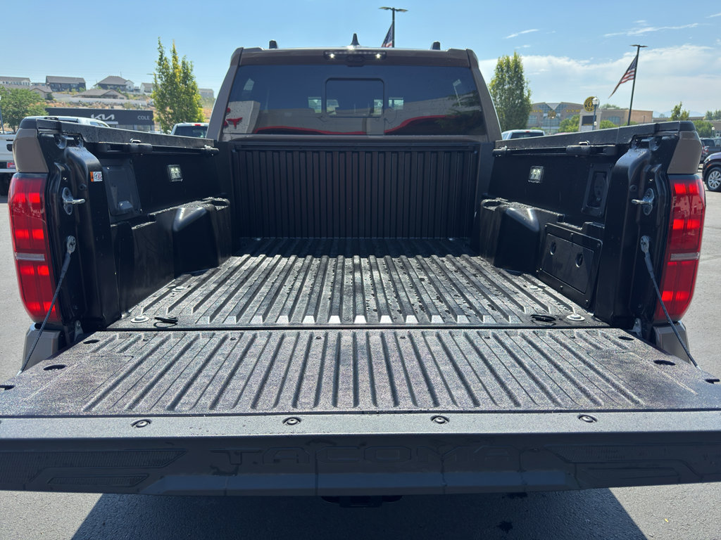 New 2026 Toyota Tacoma TRD Off-Road w/ TRD Off Road Premium Package AWD/4WD image 7
