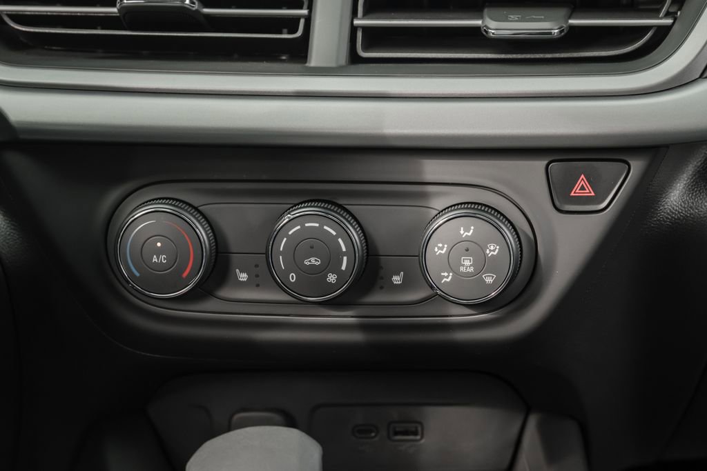 New 2026 Chevrolet Trax LS w/ LS Convenience Package FWD image 22