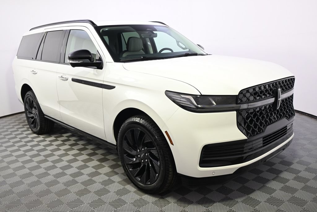 New 2026 Lincoln Navigator Reserve w/ Jet Appearance Package AWD/4WD image 8