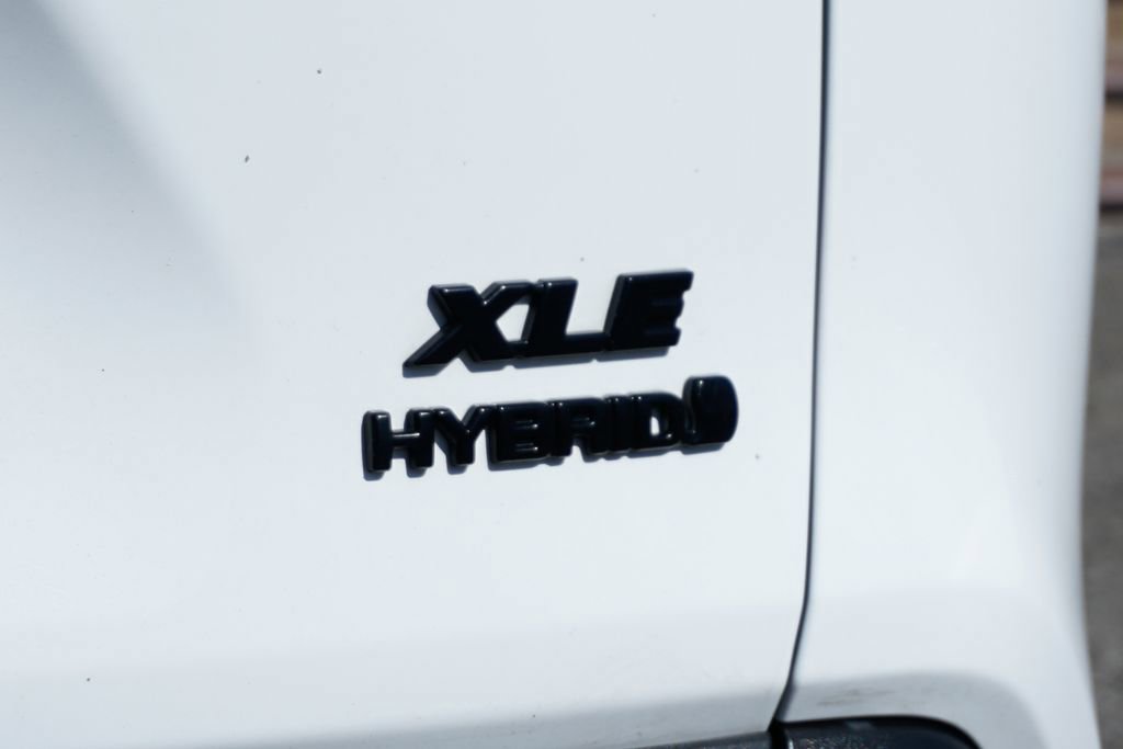 Used 2019 Toyota RAV4 XLE w/ Convenience Package image 46