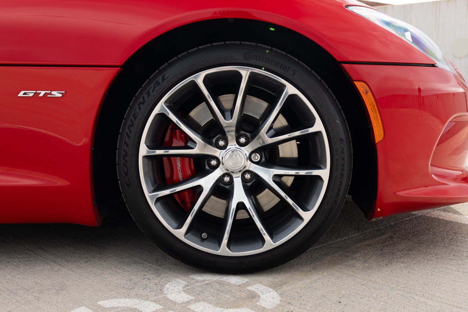 Used 2013 SRT Viper GTS w/ GTS Laguna Interior Pkg RWD image 18