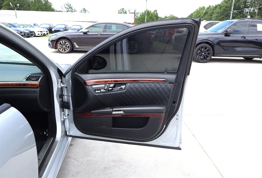 Used 2008 Mercedes-Benz S 65 AMG image 48