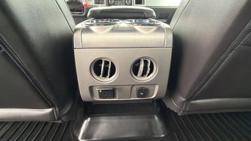 Used 2013 Ford F150 Platinum image 25