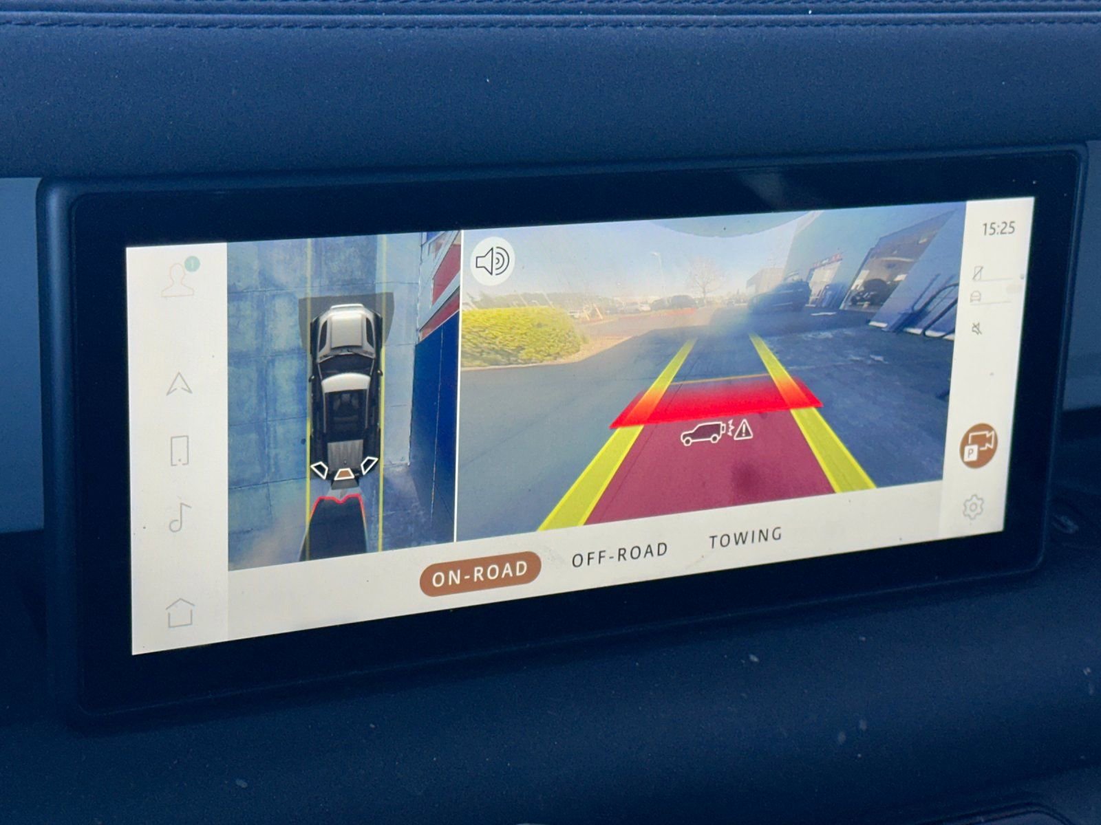 Used 2023 Land Rover Defender 110 X-Dynamic SE image 19