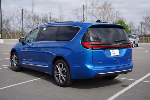 New 2026 Chrysler Pacifica Pinnacle AWD/4WD image 5