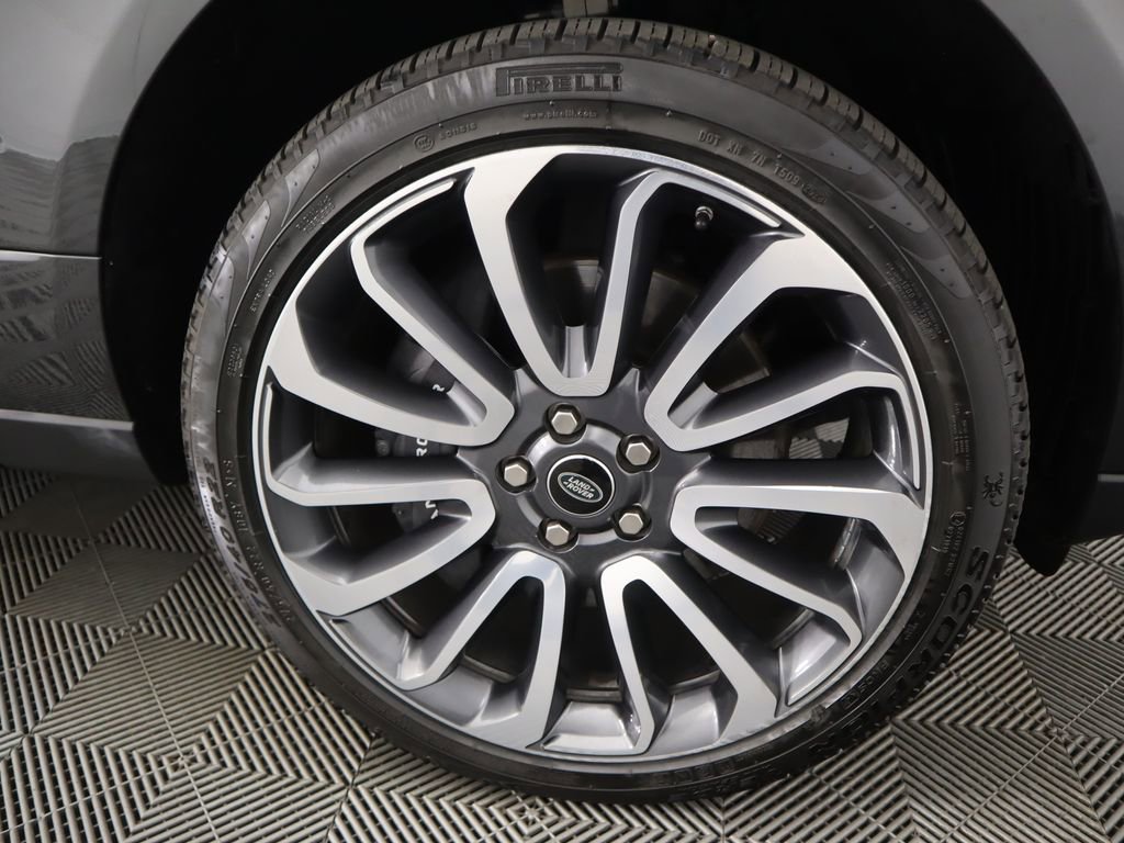 Used 2018 Land Rover Range Rover Supercharged image 33
