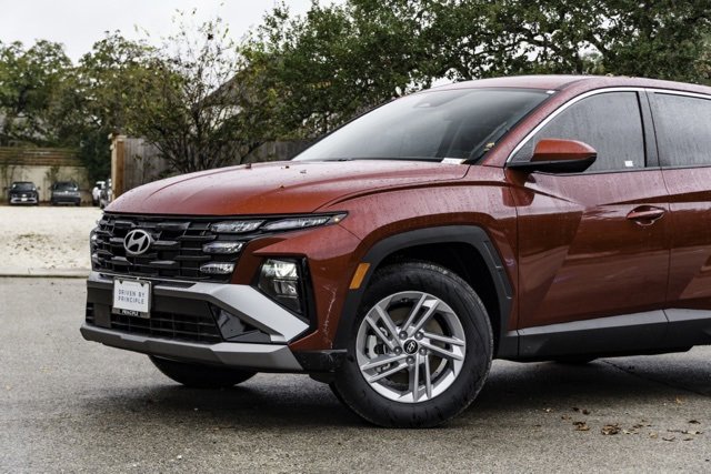 New 2026 Hyundai Tucson SE image 3