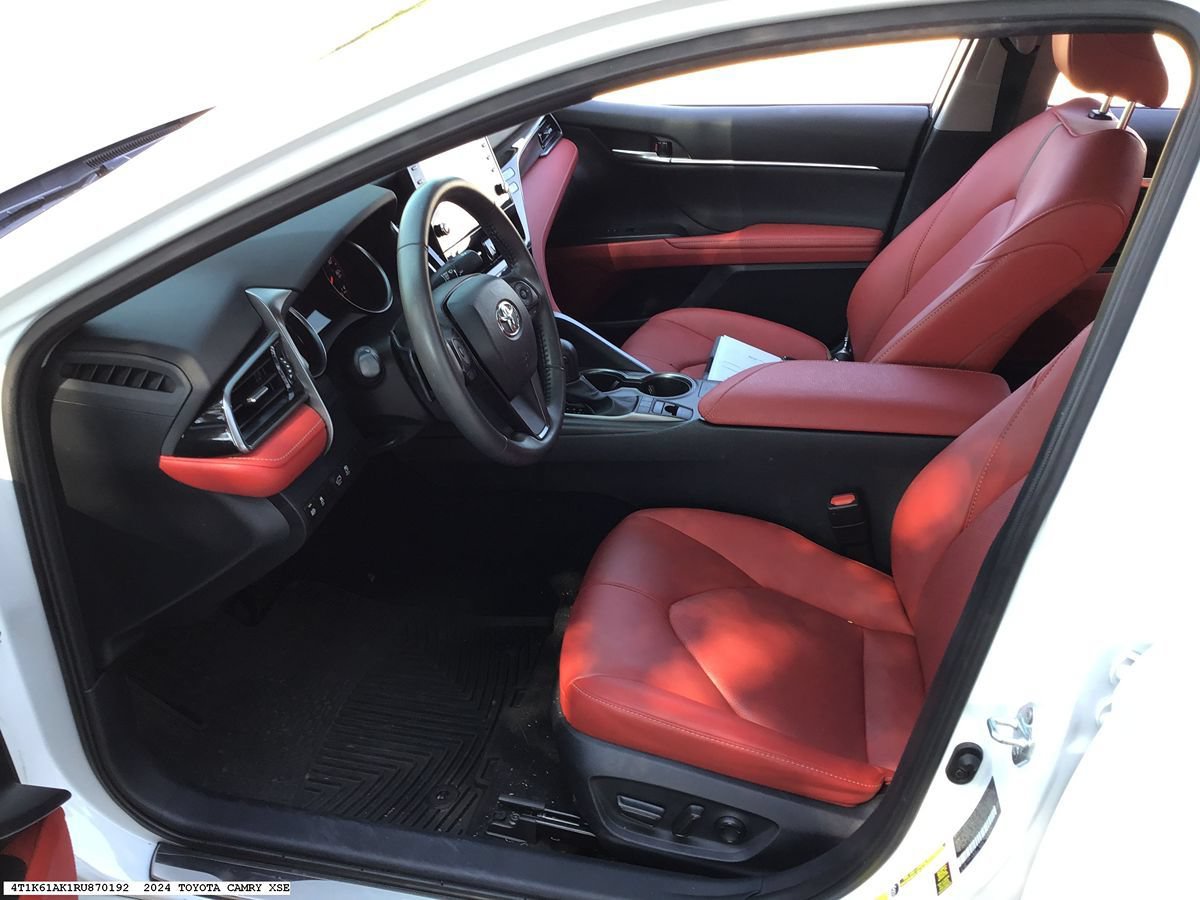 Used 2024 Toyota Camry XSE FWD image 13