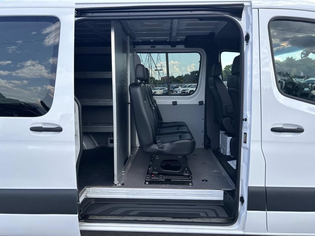 Used 2022 Mercedes-Benz Sprinter 2500 image 20