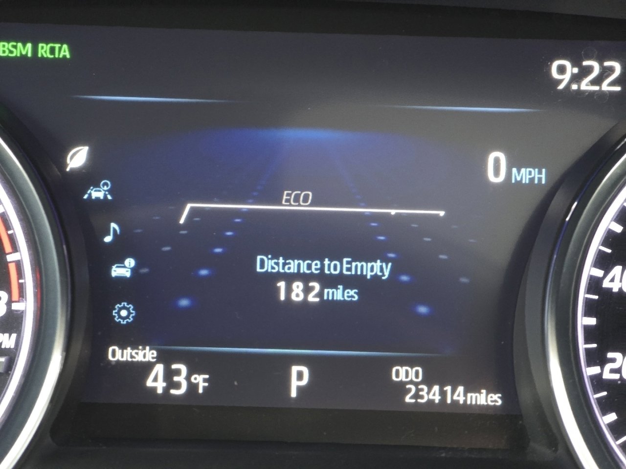 Used 2020 Toyota Camry XLE image 28