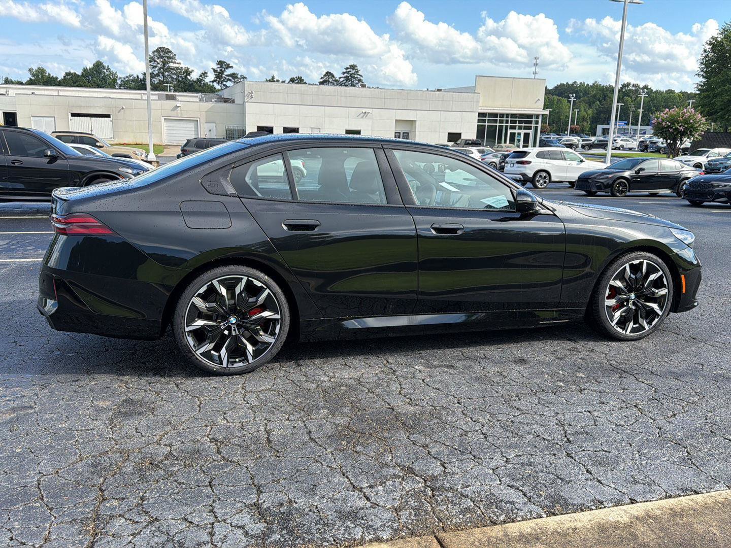 New 2027 BMW i5 xDrive40 w/ Executive Package AWD/4WD image 7