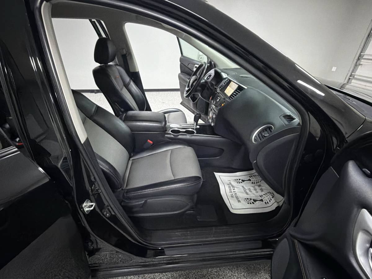 Used 2019 Nissan Pathfinder SV w/ Rock Creek Edition FWD image 31