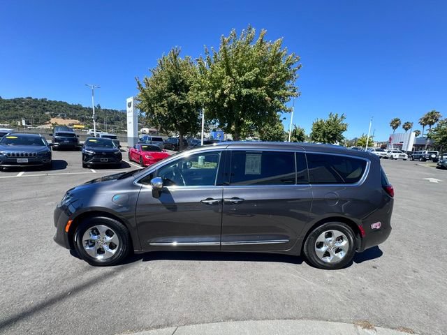 Used 2018 Chrysler Pacifica Limited w/ Advanced Safetytec Group FWD image 6