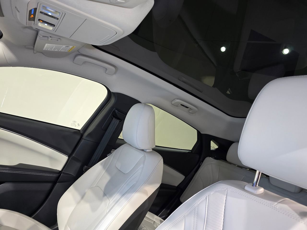 New 2025 Ford Mustang Mach-E Premium image 32