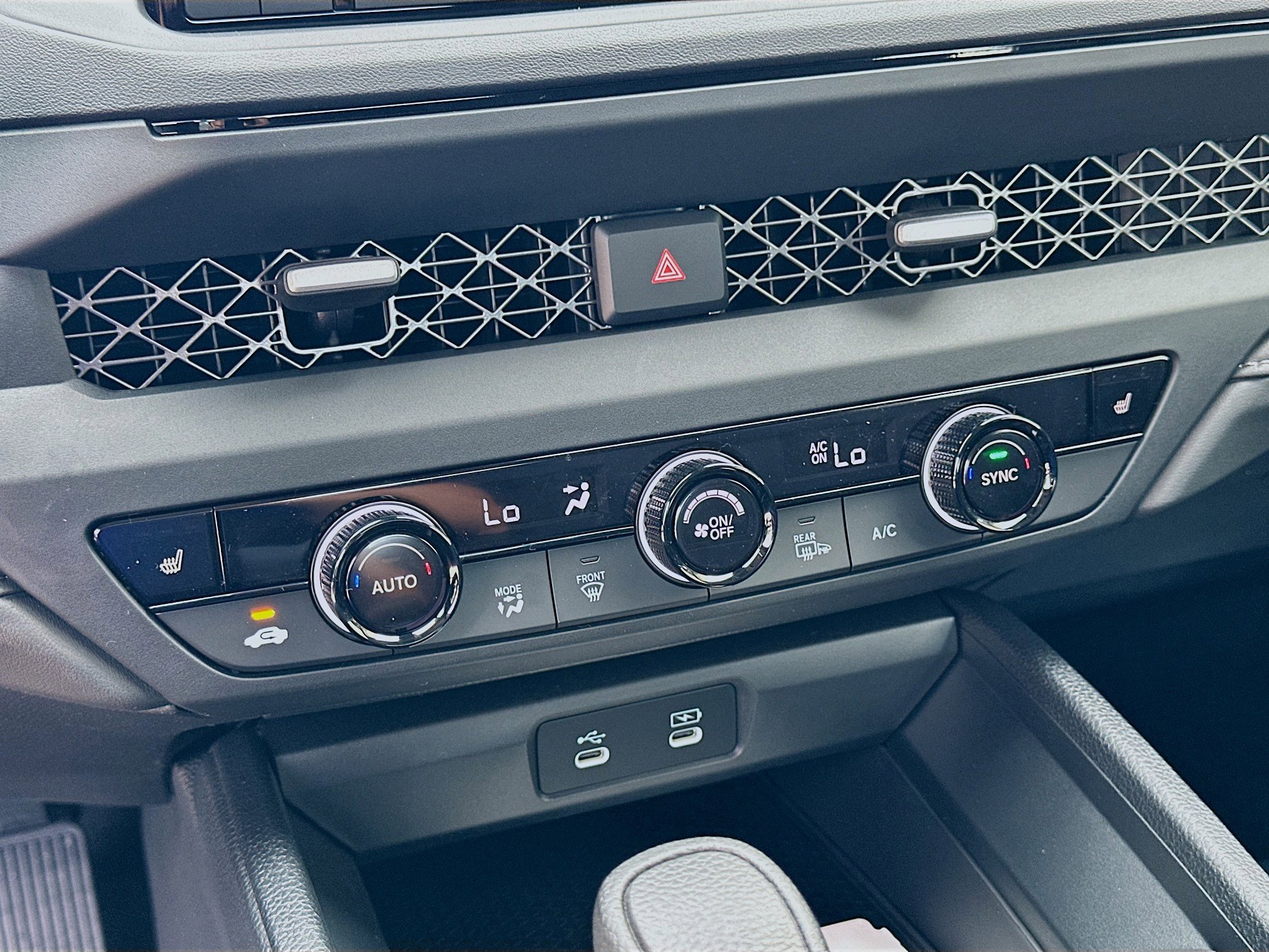 New 2025 Honda Accord SE image 12