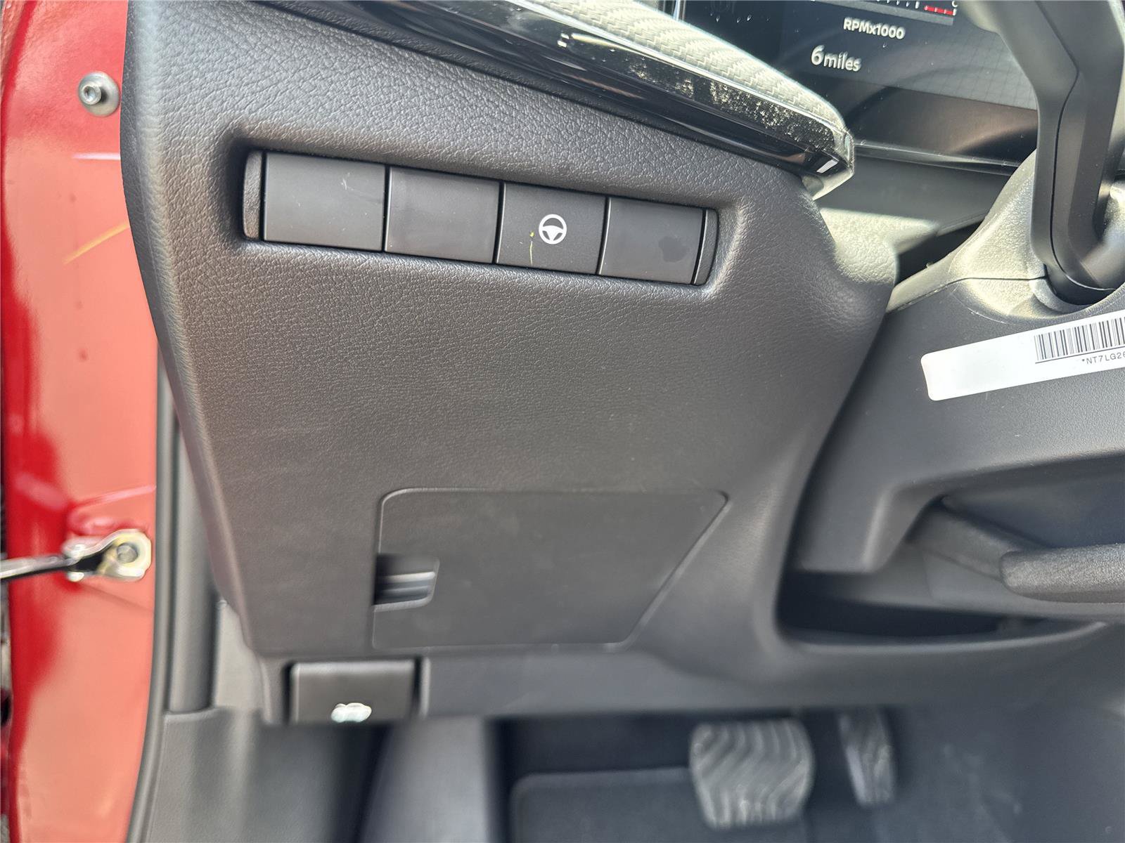 New 2026 Nissan Kicks SR AWD/4WD image 19