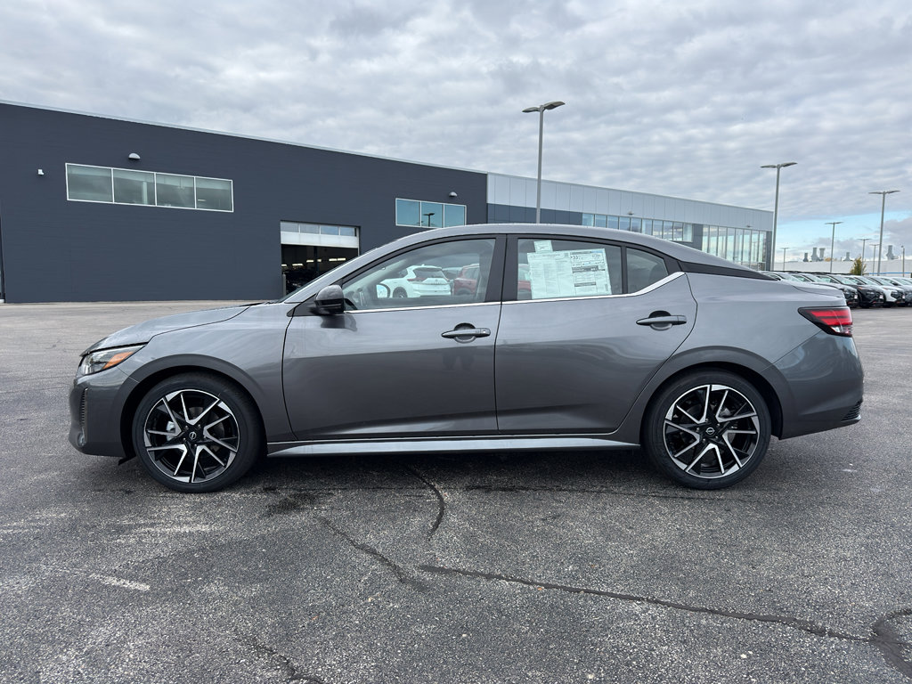 New 2025 Nissan Sentra SR image 6