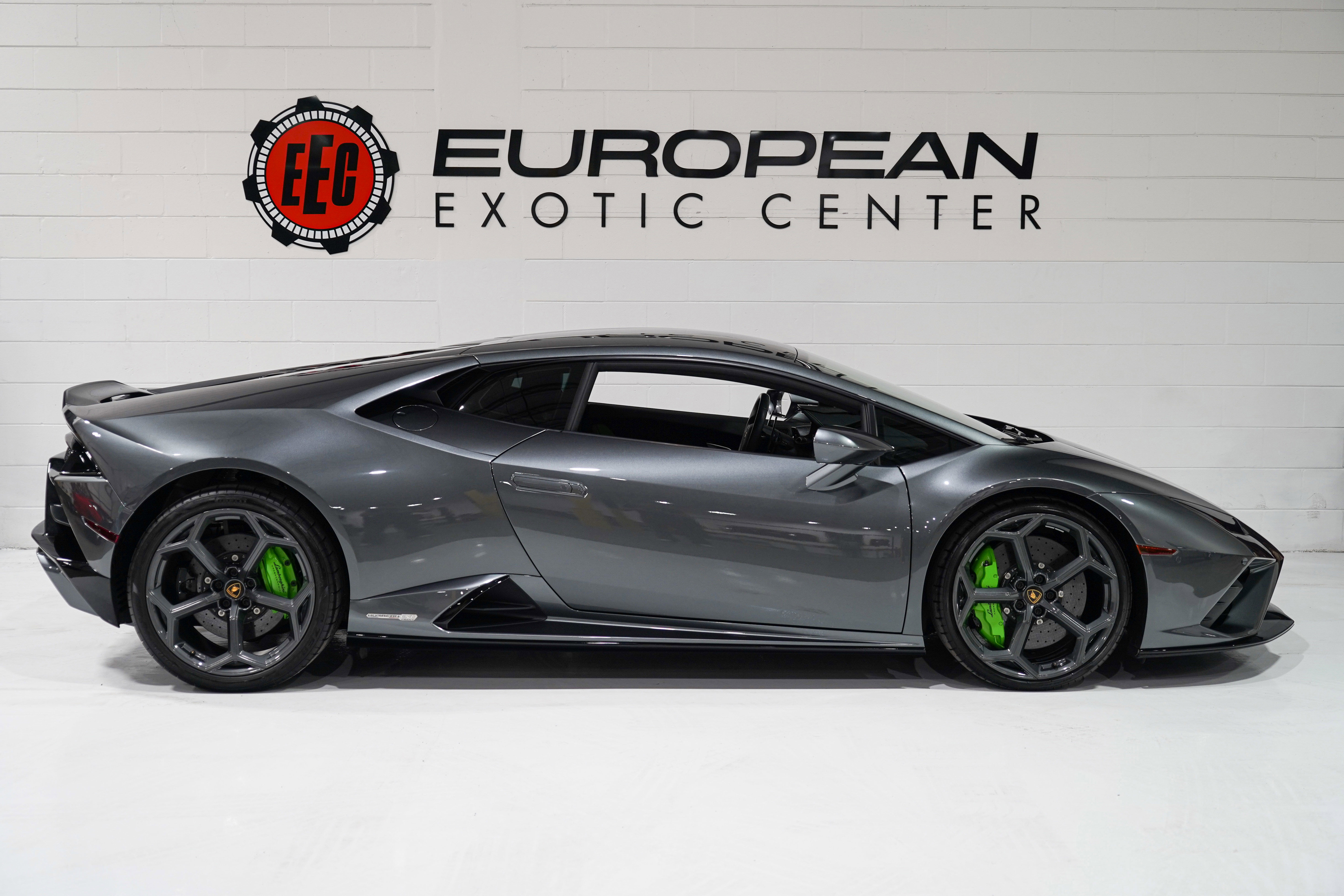 Used 2022 Lamborghini Huracan EVO RWD image 6