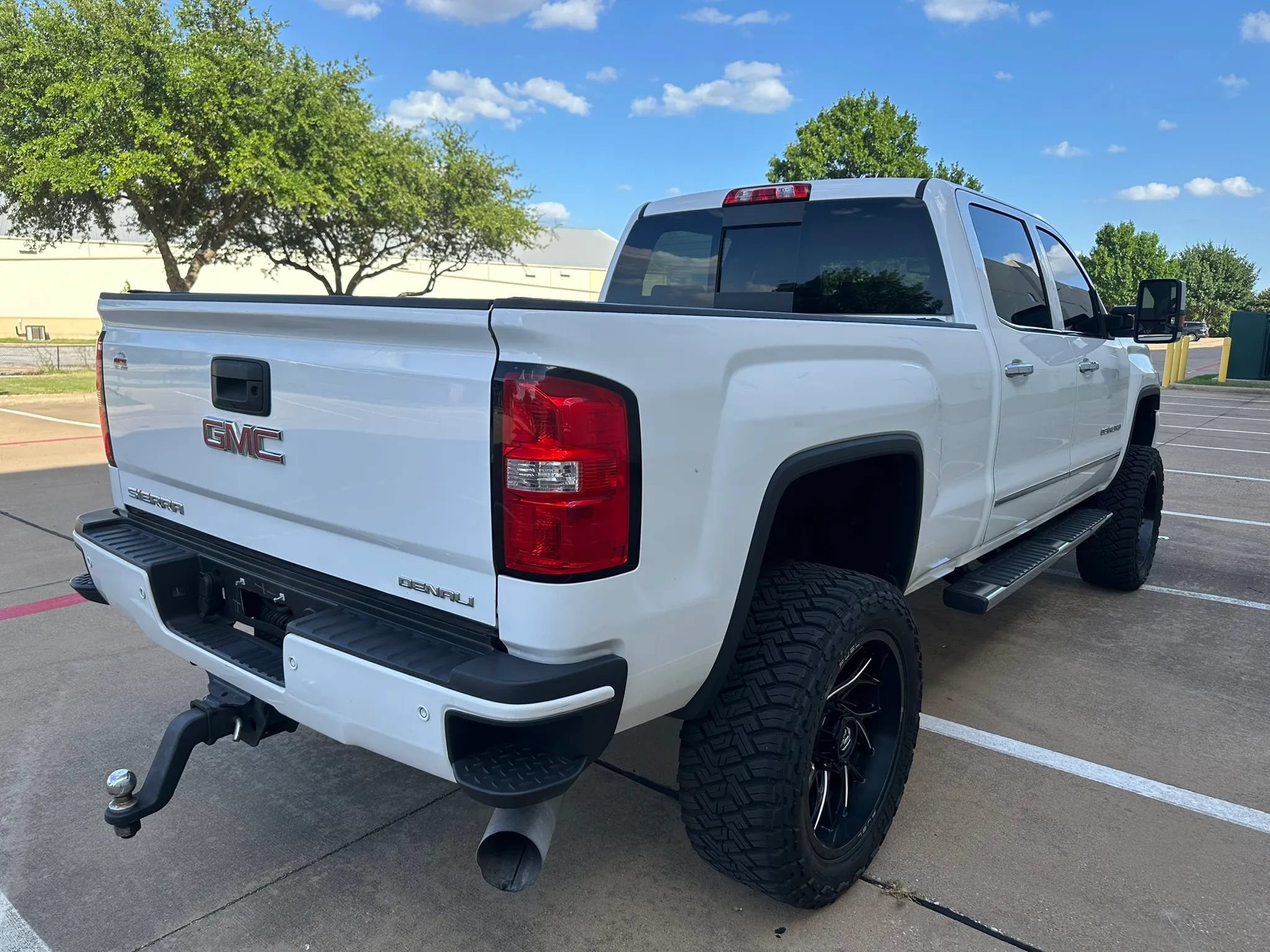 Used 2015 GMC Sierra 3500 Denali AWD/4WD image 11