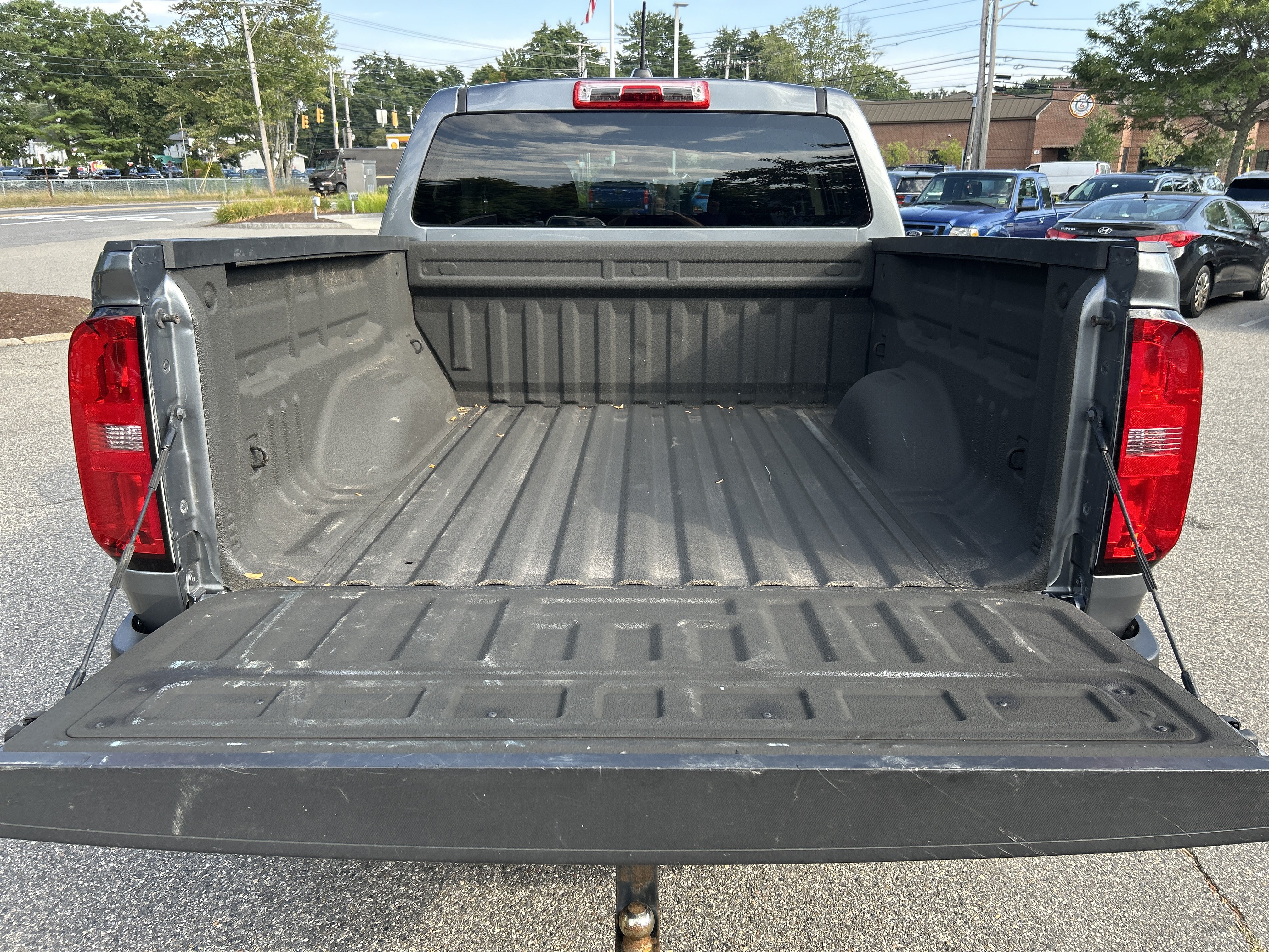 Used 2022 Chevrolet Colorado LT AWD/4WD image 17